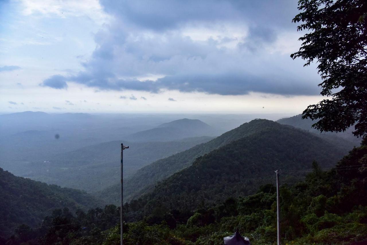 Mount Stratus Resort Vayalada Balussery Zewnętrze zdjęcie