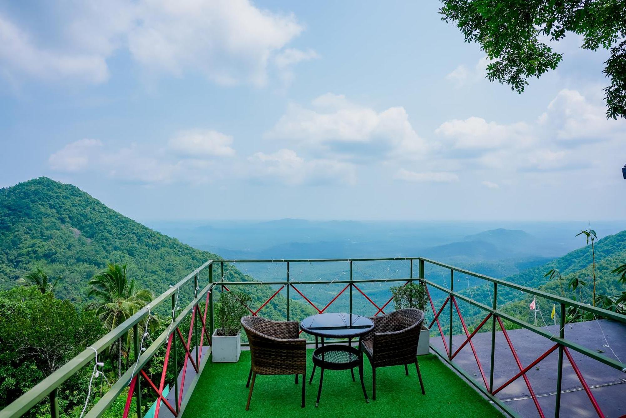 Mount Stratus Resort Vayalada Balussery Zewnętrze zdjęcie